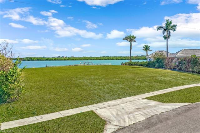Large lot for building your dream home