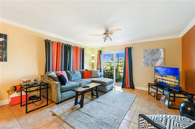 200 Palm DR Unit# 43-7 NAPLES, FL 34112 ,Listing ID