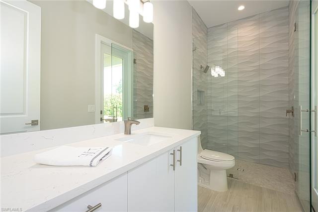 423 24th AVE NAPLES, FL 34120 ,Listing ID