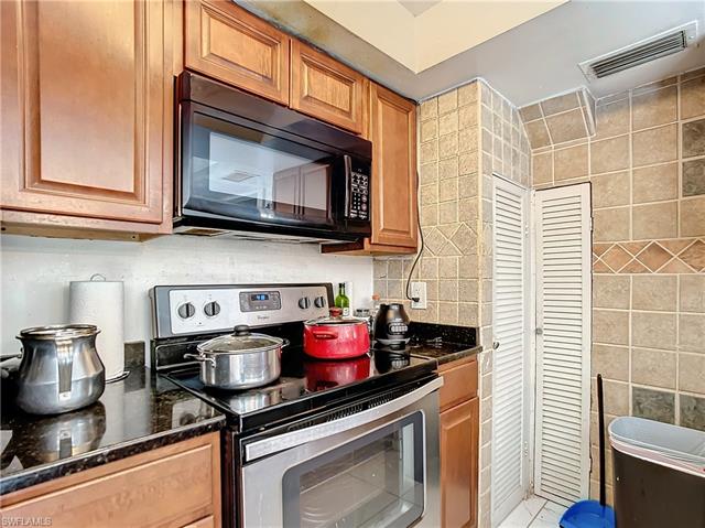 4924 Hawaii BLVD Unit# 5 NAPLES, FL 34112 ,Listing ID