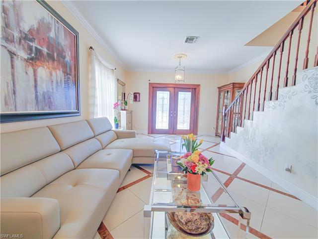 834 105th AVE NAPLES, FL 34108 ,Listing ID