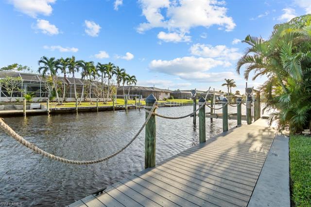 2328 SE 27th ST CAPE CORAL, FL 33904 ,Listing ID