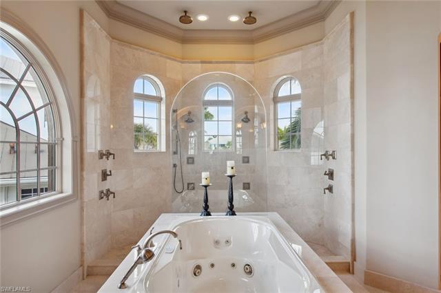950 Giralda CT MARCO ISLAND, FL 34145 ,Listing ID