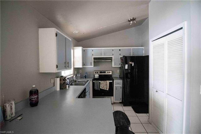 133 NE 23rd AVE CAPE CORAL, FL 33909 ,Listing ID