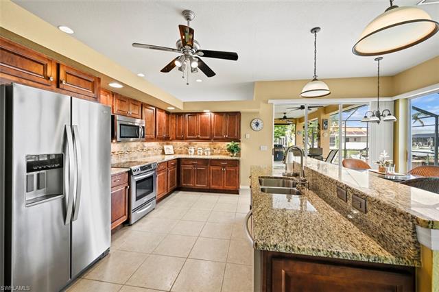 1101 SE 23rd TER CAPE CORAL, FL 33990 ,Listing ID