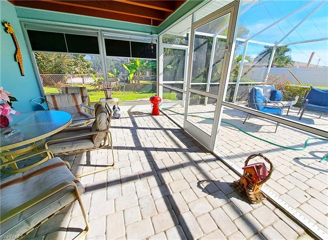 Sunroom / solarium with a wealth of natural light