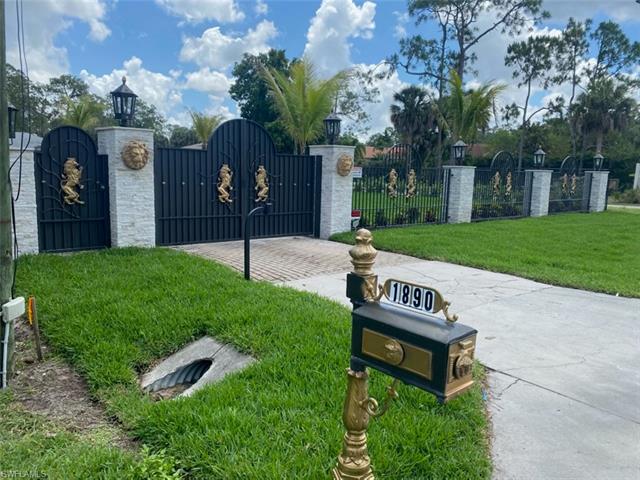 1890 Oakes BLVD NAPLES, FL 34119 ,Listing ID