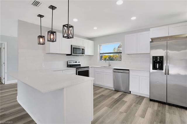 3389 Dunbar ST PORT CHARLOTTE, FL 33948 ,Listing ID