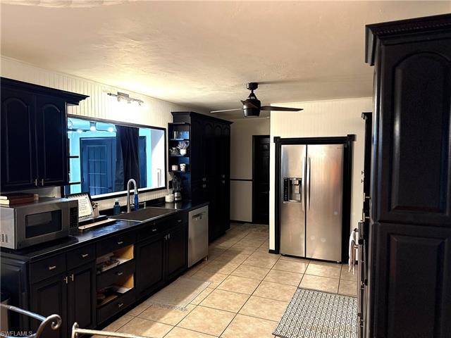1621 SUNKIST FORT MYERS, FL 33905 ,Listing ID