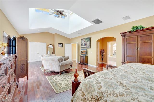 27041 Flamingo DR BONITA SPRINGS, FL 34135 ,Listing ID
