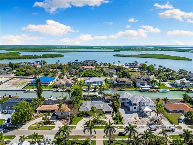 941 Scott DR MARCO ISLAND, FL 34145 ,Listing ID