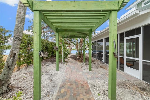 294 3rd ST BONITA SPRINGS, FL 34134 ,Listing ID