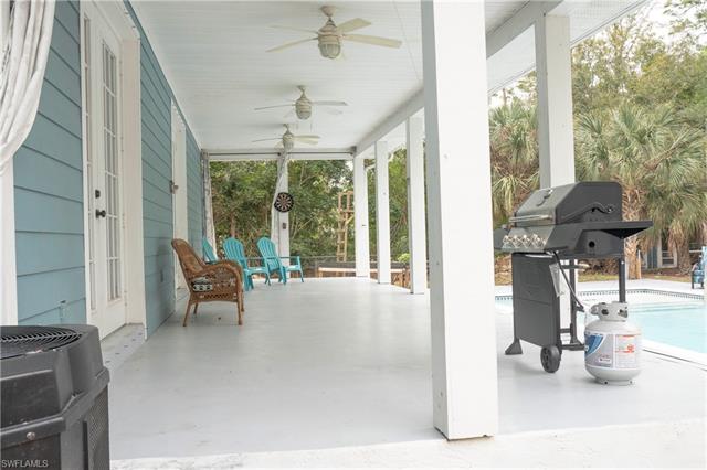 Large open porch for entertaining and fun.