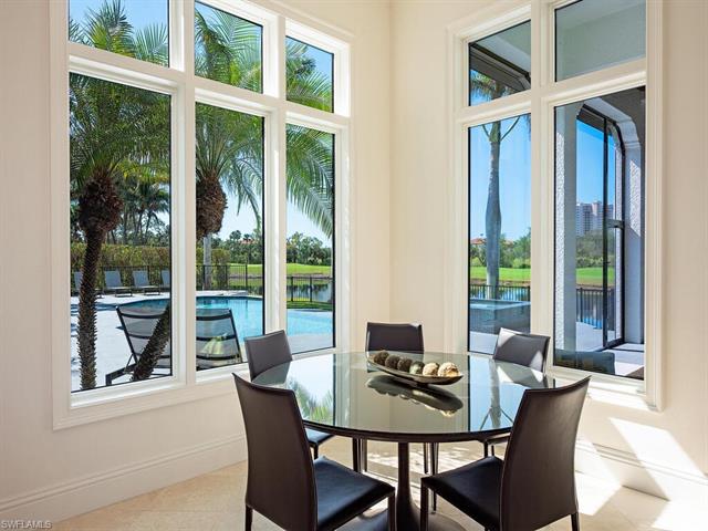 Breakfast Area with views