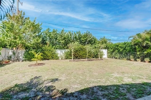 25 1st ST BONITA SPRINGS, FL 34134 ,Listing ID