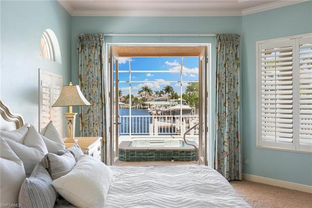 890 San Marco RD MARCO ISLAND, FL 34145 ,Listing ID