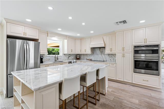 203 1st ST BONITA SPRINGS, FL 34134 ,Listing ID