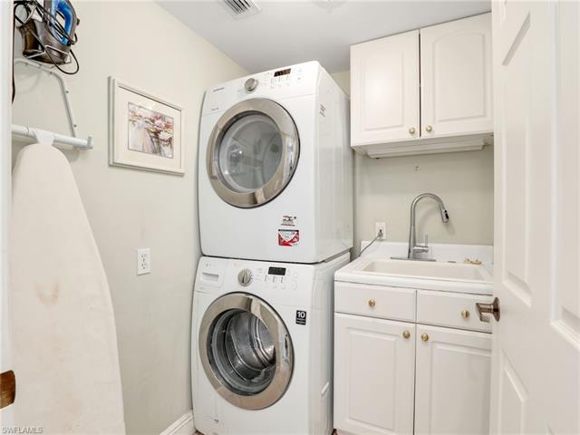 in-unit laundry