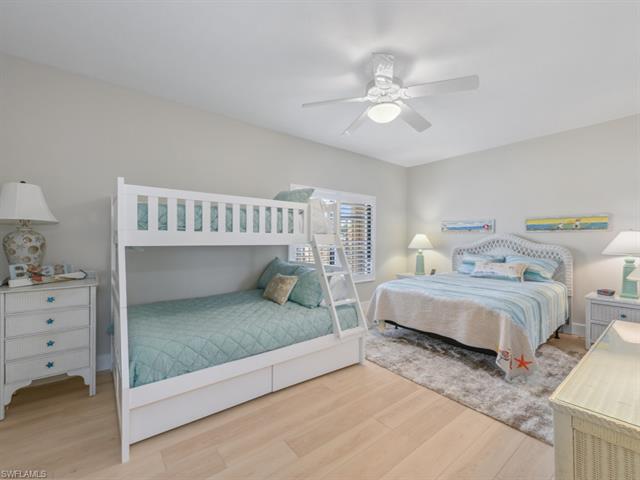 Multi-purpose guest room