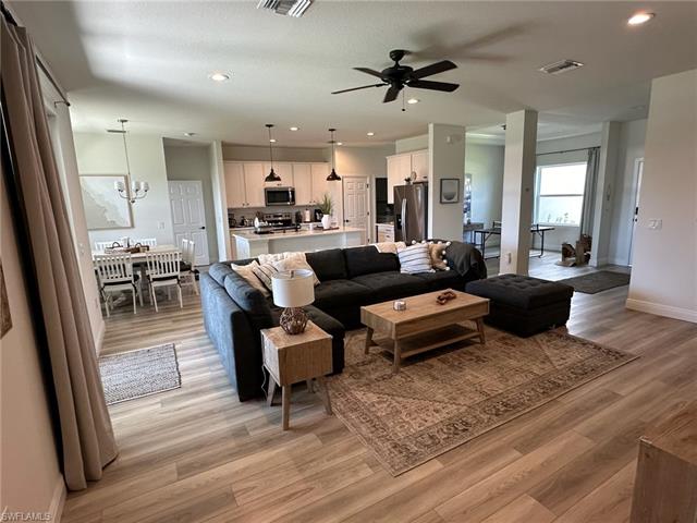 926 SE 23rd PL CAPE CORAL, FL 33990 ,Listing ID