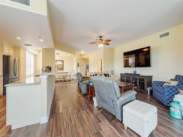 Open floor plan allows you to easily interact with guests and family.
